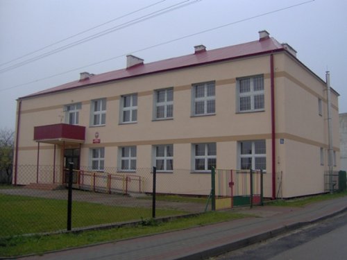 Szkoła w Krasnem 1